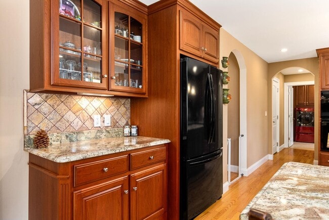 Building Photo - 32 Olive Meadow Ln