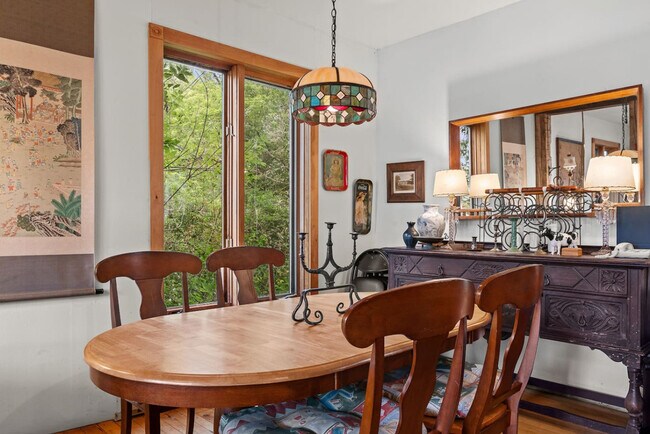 Building Photo - 1087 State Rd