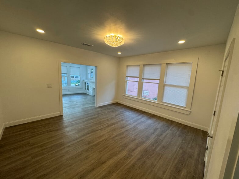 Building Photo - 2507 Highland Ave