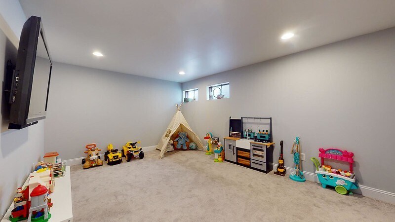 Building Photo - 2548 Grayland Walk