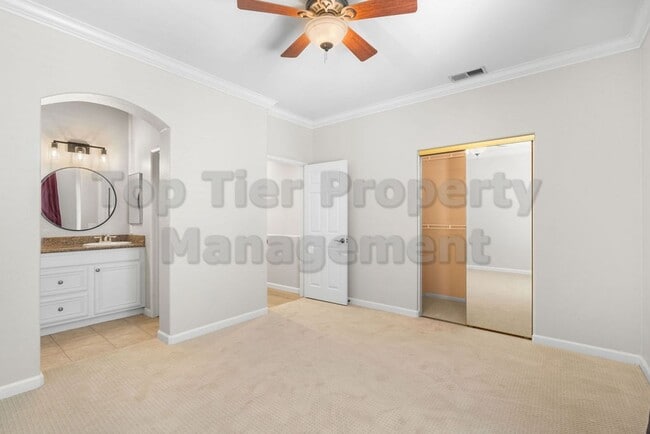 Building Photo - ***Welcome to Comfortable Luxury in Andalu...