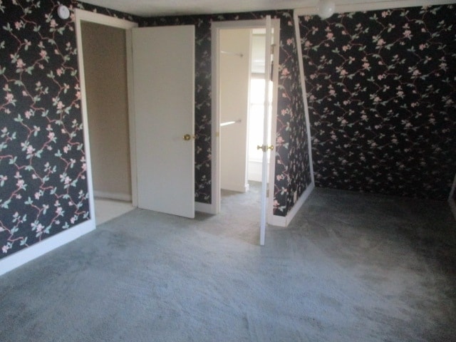 Building Photo - 306 E Cypress St