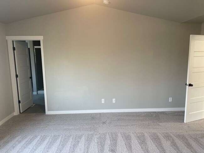 Building Photo - Beautiful New 5BD/4BTH Bella Cresta Home f...