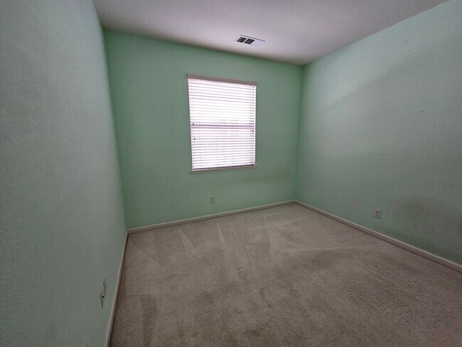 Building Photo - Single story home in Sylvan School District!