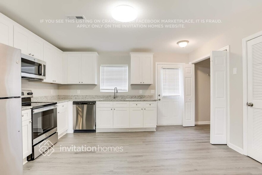 Building Photo - 26 Benfield Cir SE