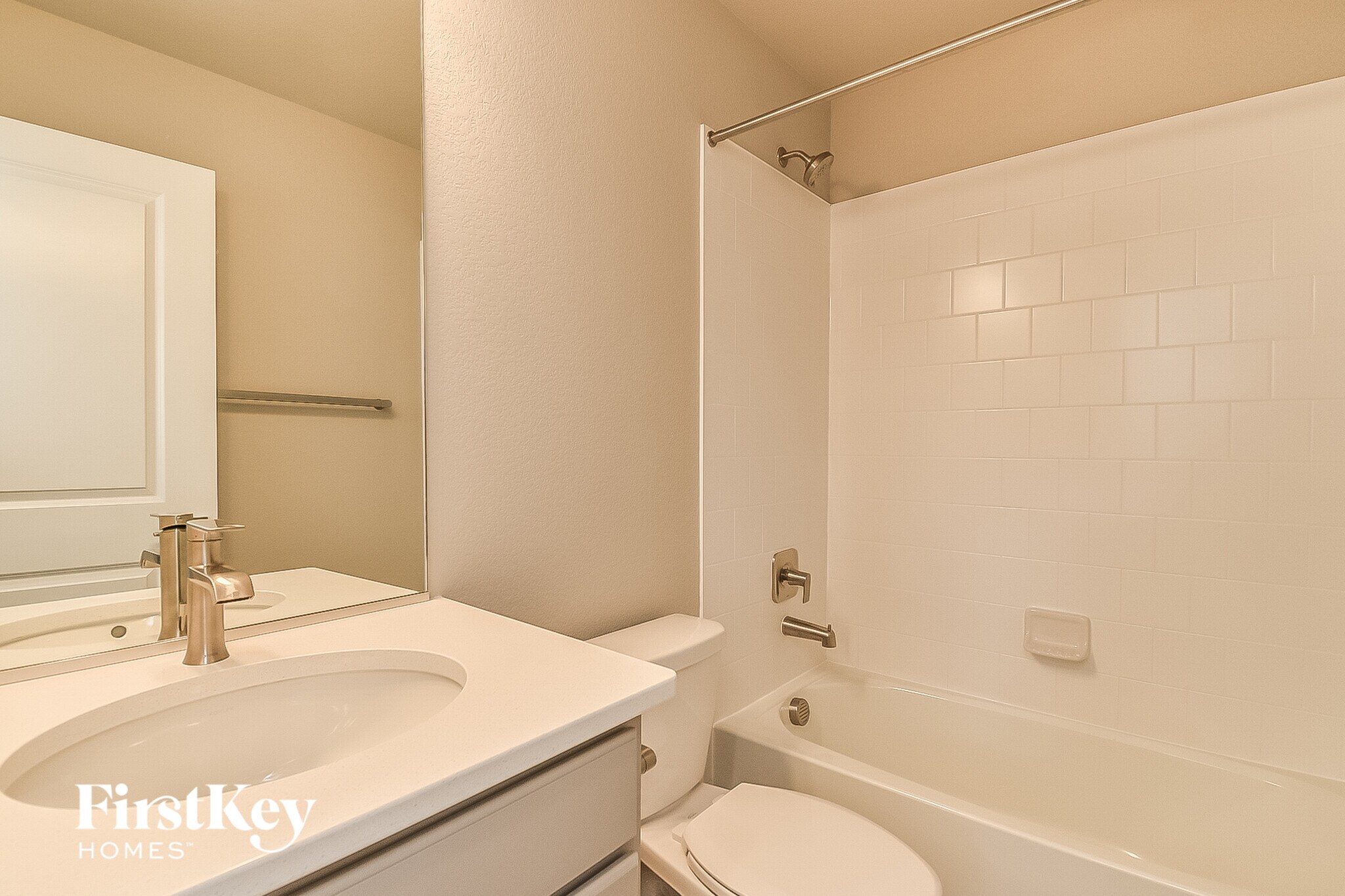 Building Photo - 10718 Luneth Dr