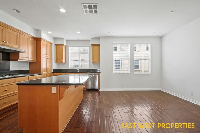 Building Photo - 52 Honey Locust