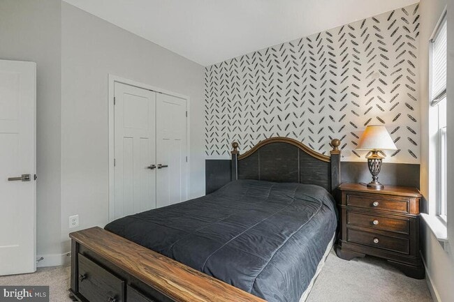 Building Photo - 3760 Charterhouse Alley