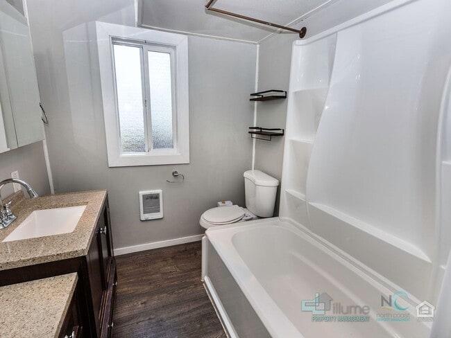 Building Photo - Beautiful River-View Home Near Downtown Warrenton