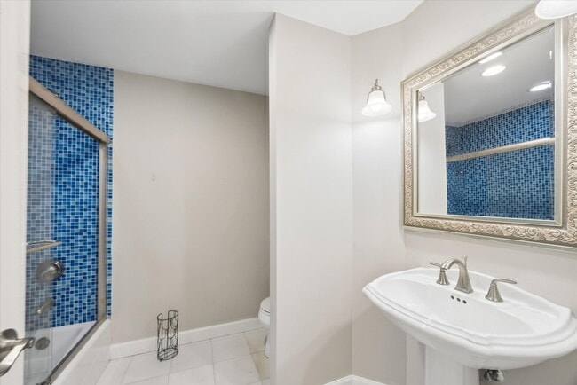 Building Photo - 9336 Falling Waters Dr W