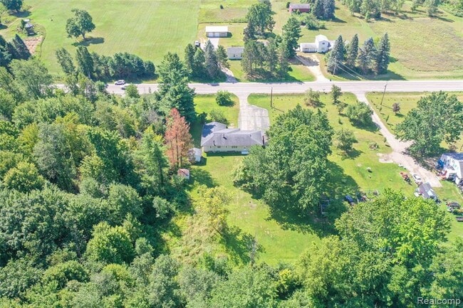 Building Photo - 4350 Otter Lake Rd