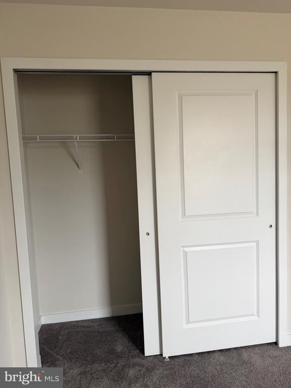 Building Photo - 127 Painters Wy