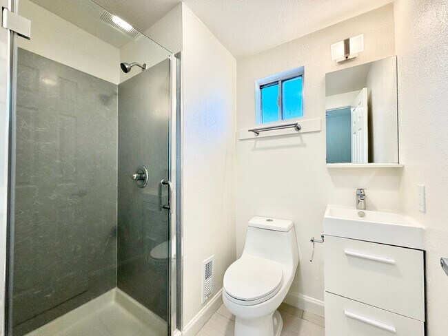 Building Photo - 1151 Wisconsin St