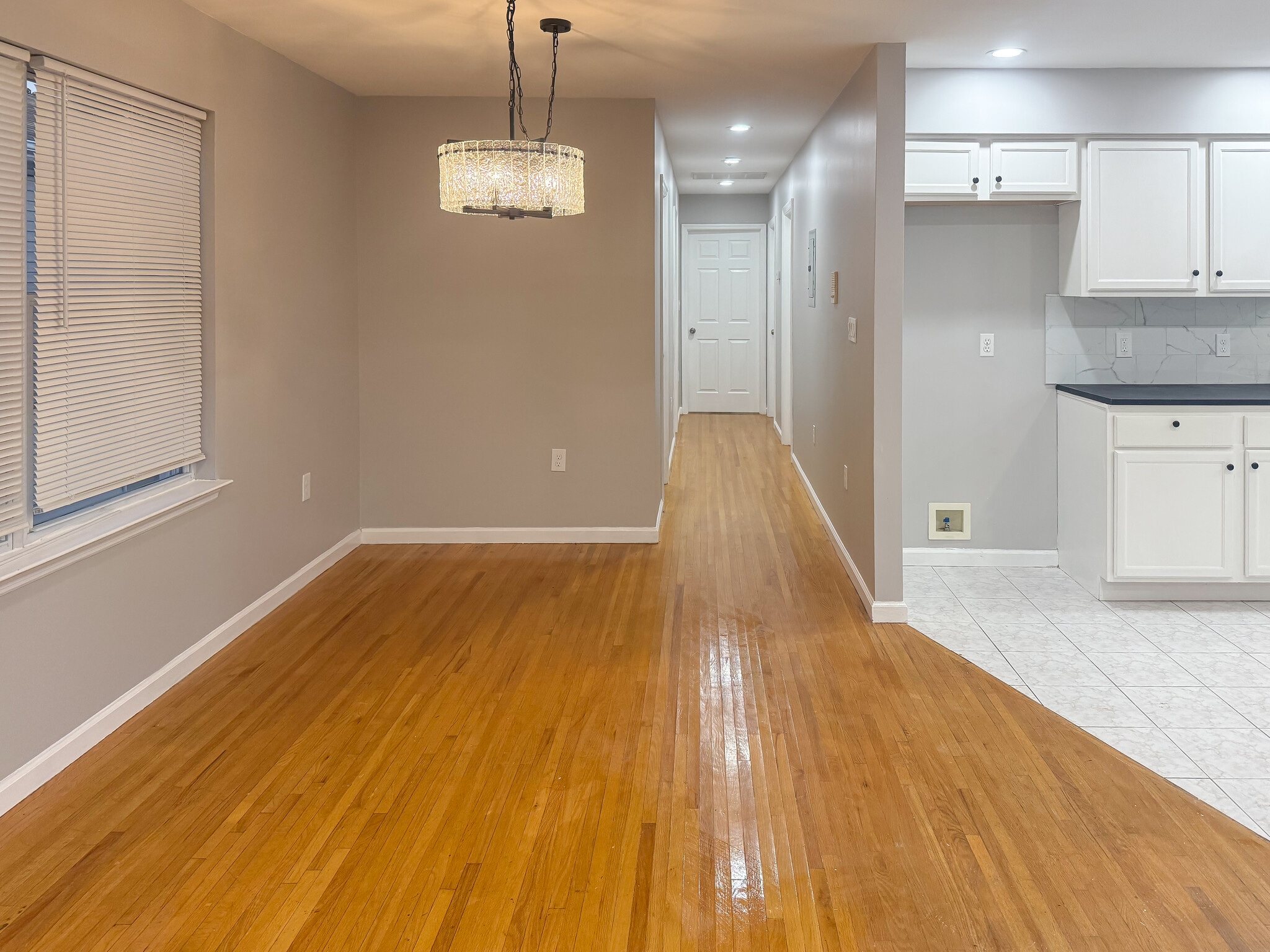 Building Photo - 632 Norwood Ter