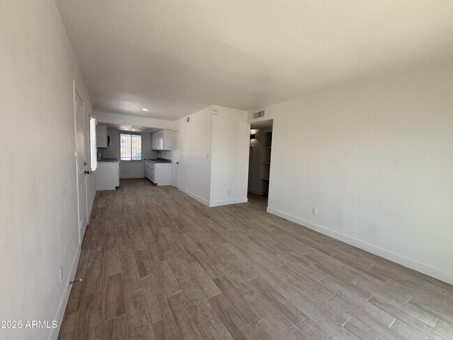 Building Photo - 4035 S 45th Pl