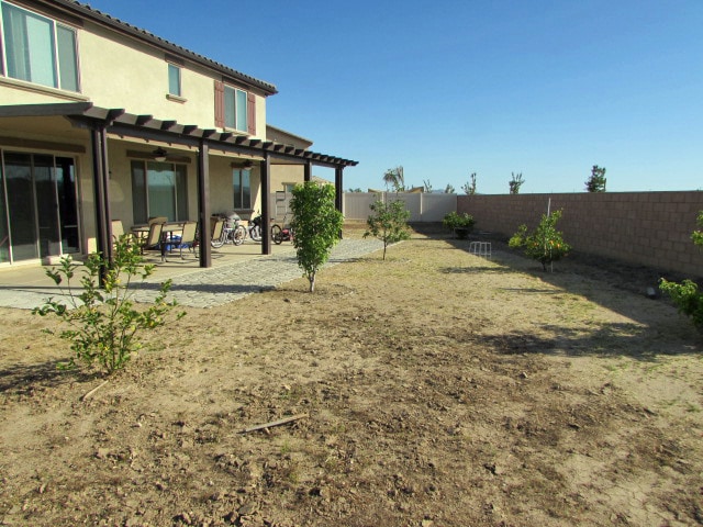 Building Photo - Spacious 5-Bedroom Home with Loft, Solar P...