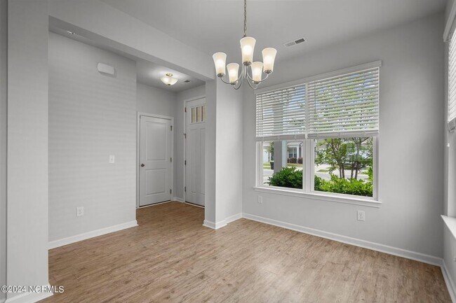 Building Photo - 7334 Chipley Dr