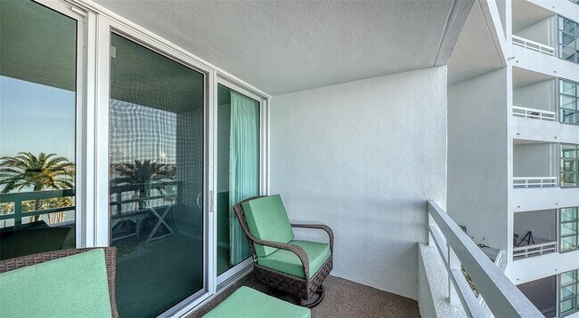 Building Photo - 888 Boulevard of the Arts