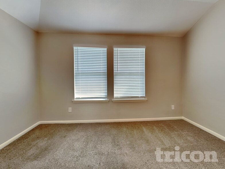 Building Photo - 6918 Scarlet Sagebrush St