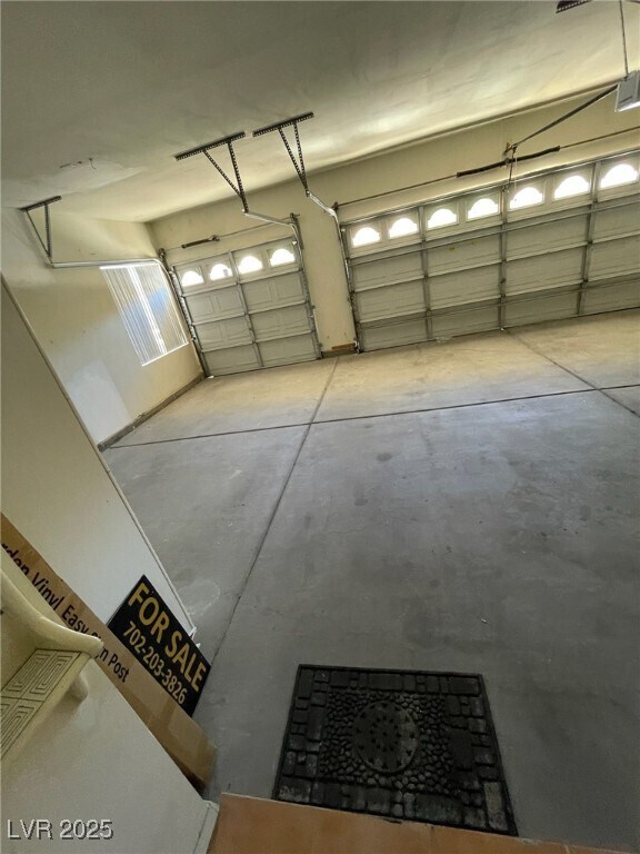 Building Photo - 9728 Echo Hills Dr
