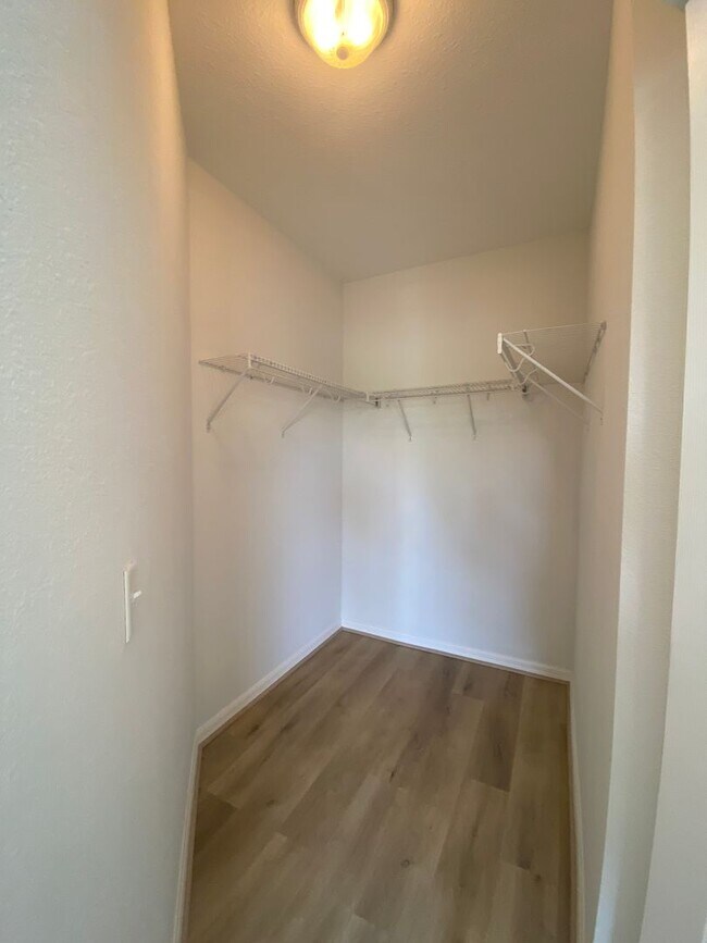 Building Photo - 2081 Willow Hammock Cir