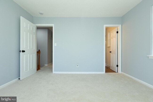 Building Photo - 13640 Deerwater Dr