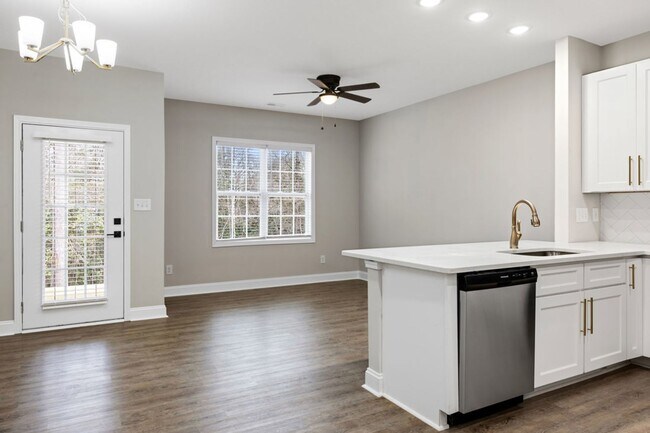 Building Photo - Luxury New 3BR Townhomes | Garage + Pool |...