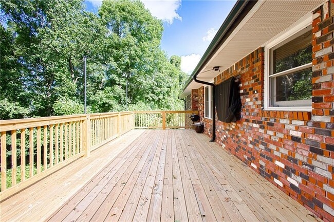 Building Photo - 4265 Hurt Bridge Rd