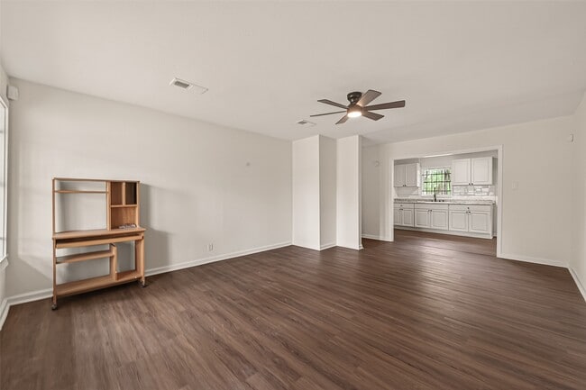 Building Photo - 5830 Southlea St