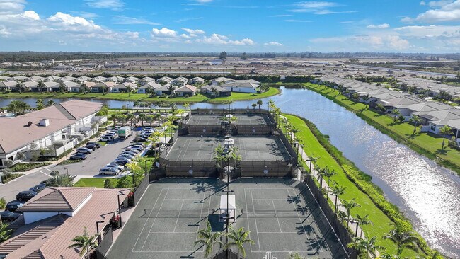 Building Photo - 10990 Violet Mdw St