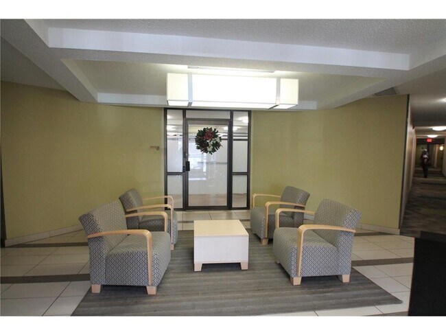 Building Photo - 3155 Coachman Rd