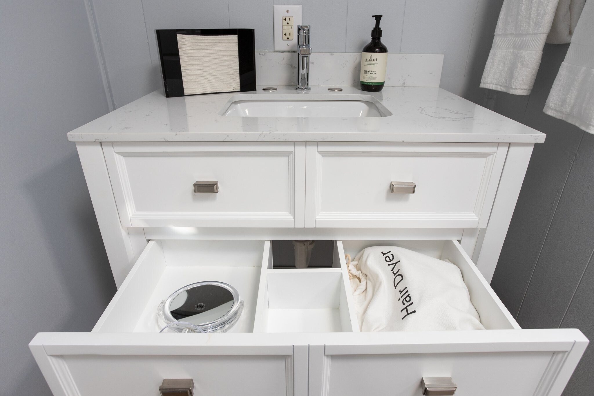 Building Photo - 723 W Mckinley St