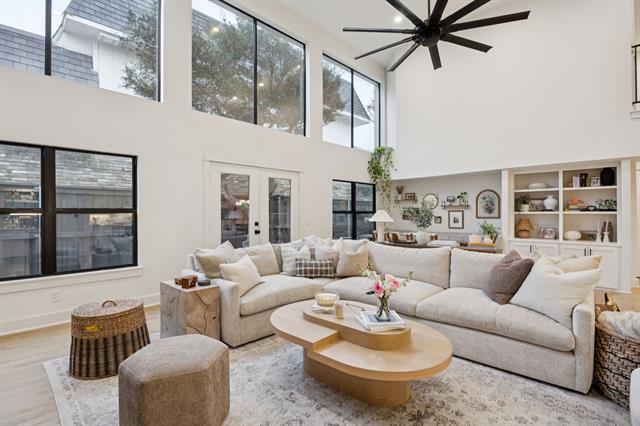 Building Photo - 5816 Orchid Ln