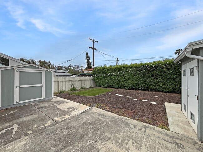 Building Photo - Stunning 3BD/1.5BA Home in North Park W/ W...