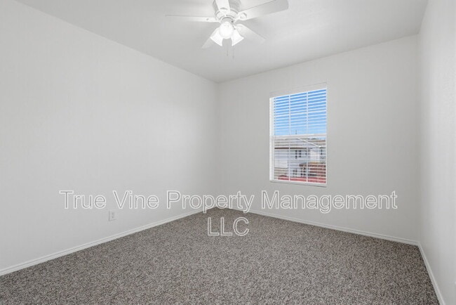 Building Photo - 136 Texas Mulberry