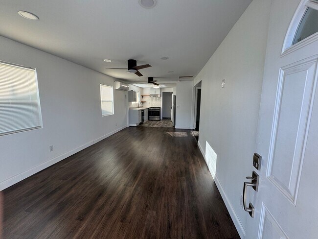 Building Photo - Fully Renovated 3BR Home | New HVAC + Washer/Dryer + Stainless Appliances | Designer Finishes | O...
