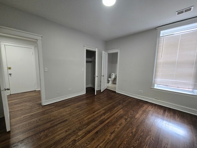 Building Photo - 6812 S Cornell Ave