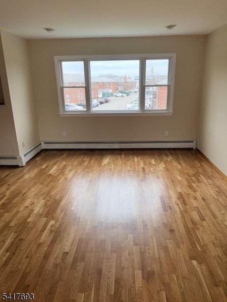 Building Photo - 293 Adriana St