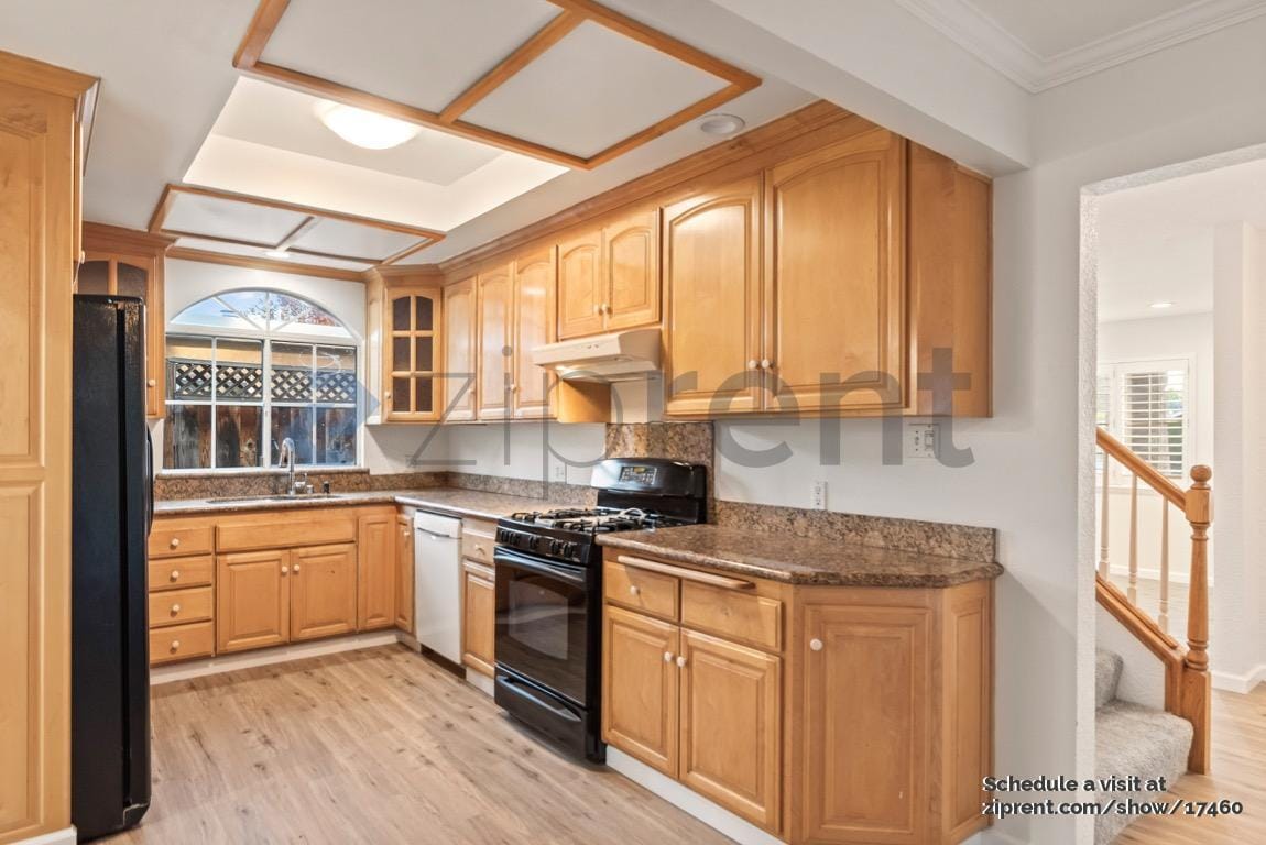 Building Photo - 39986 Barbara St