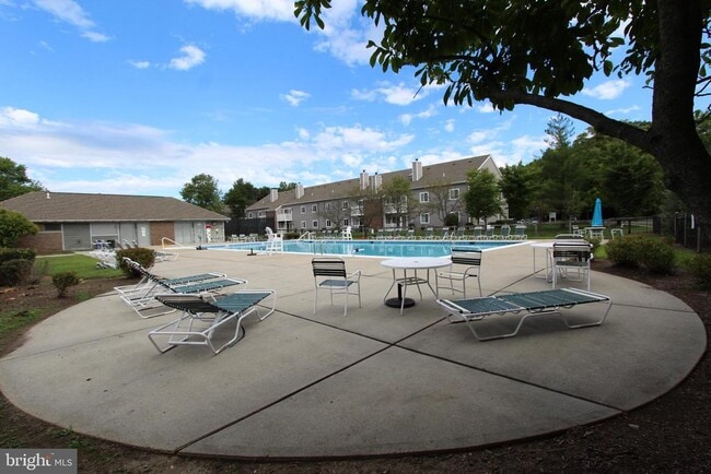 Building Photo - 7714 Tamarron Dr