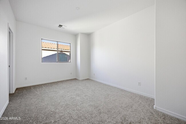 Building Photo - 5643 E Alder Ave