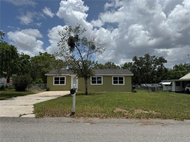 Primary Photo - 2549 Olive Ave