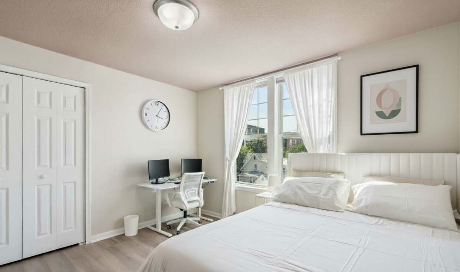 Building Photo - 2808 Colfax Ave South