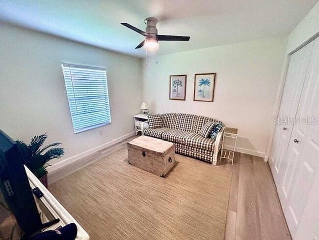 Building Photo - 230 Laurel Hollow Dr