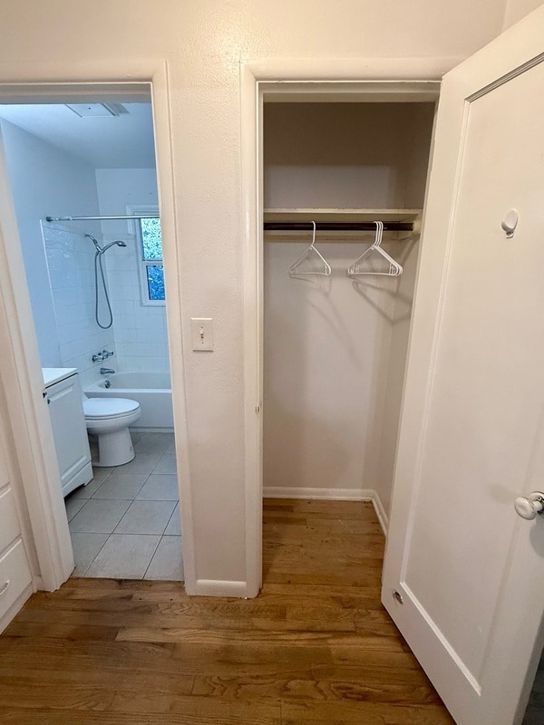 Building Photo - 5303 NE 72nd Ave.