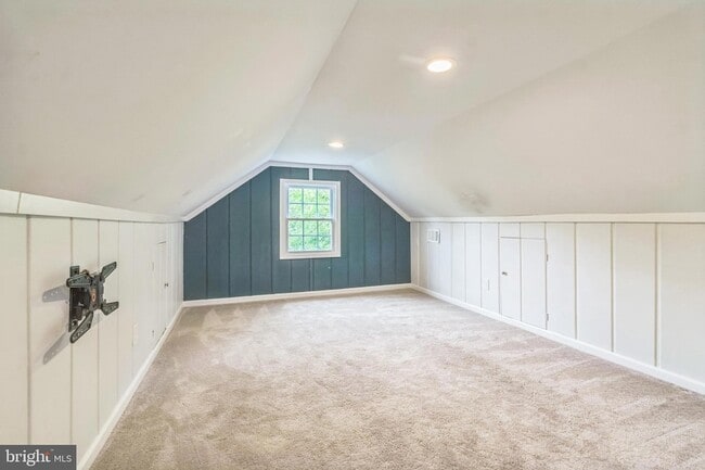 Building Photo - 10904 Devin Pl