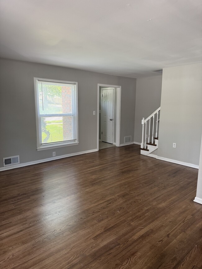 Building Photo - 7108 W 67th St