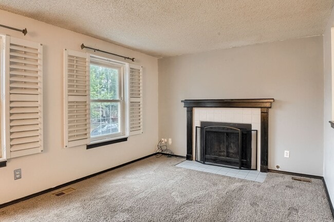 Building Photo - 8488 Prairie Clover Way