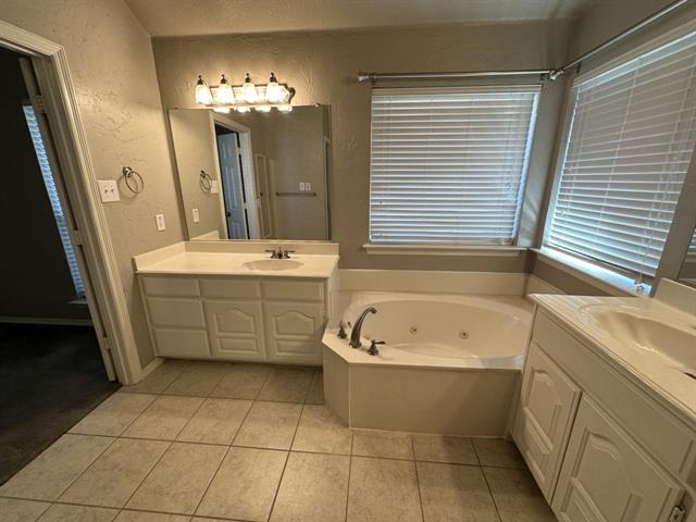 Building Photo - 2751 Crystal Glenn Cir