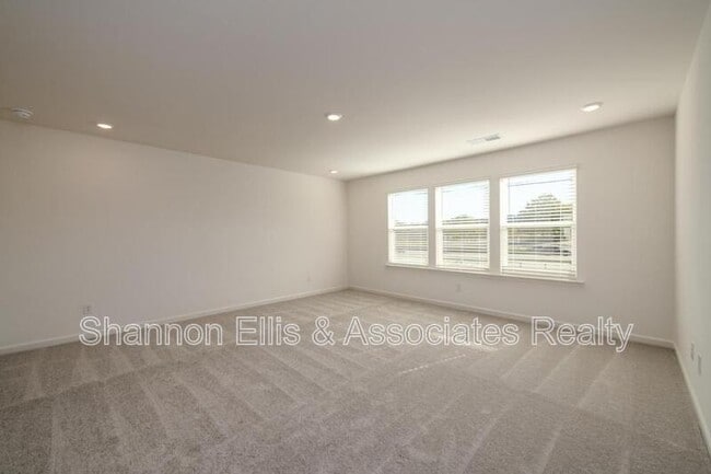 Building Photo - 2559 Adventure Wy